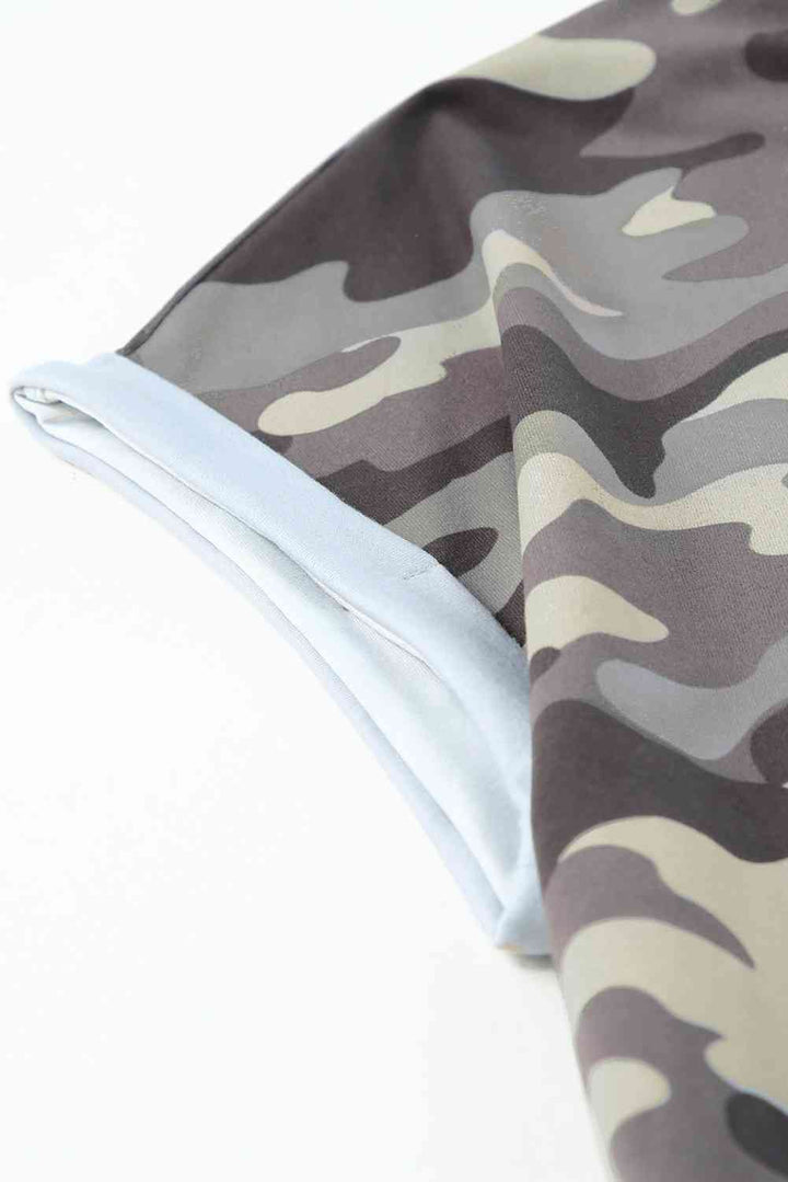 Camouflage Print Round Neck Tie Hem Tee | 1mrk.com