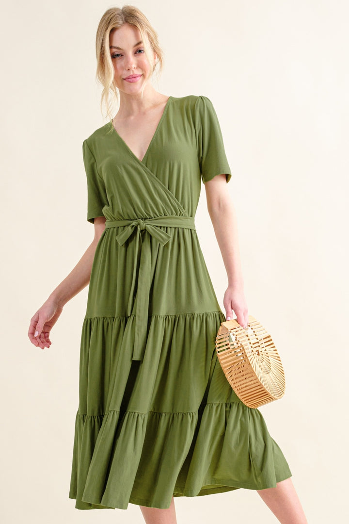 And The Why Soft Short Sleeve Tiered Midi Dress | Trendsi