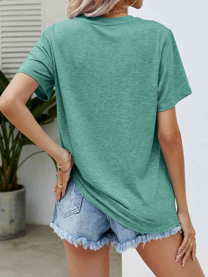 I DO CRAFTS Round Neck T-Shirt | 1mrk.com