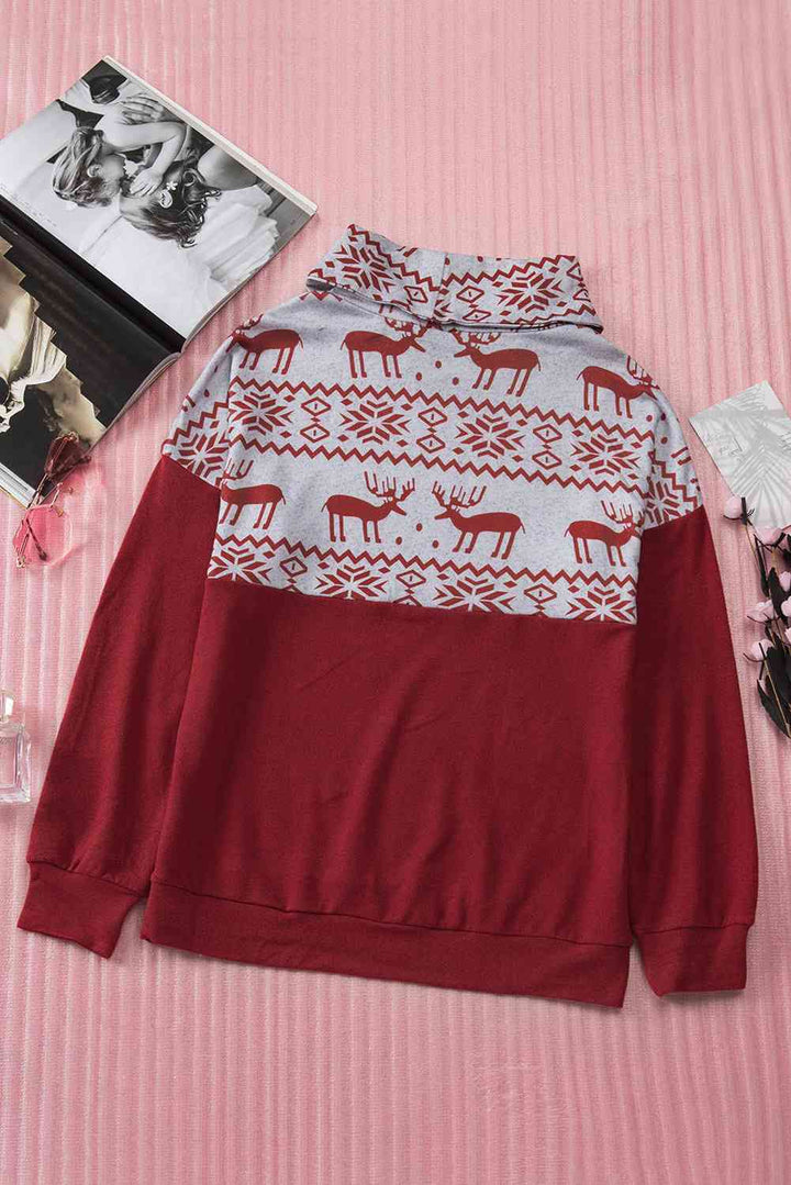 Christmas Reindeer Print Turtleneck Sweatshirt |1mrk.com