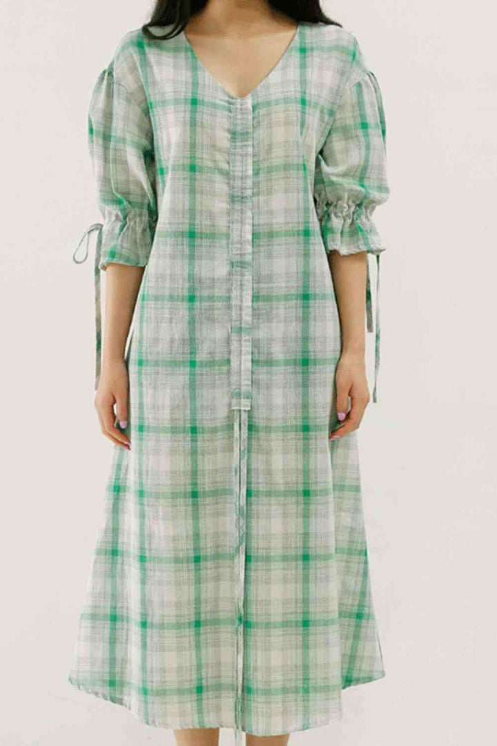 Plus Size Plaid Drawstring Detail Flounce Sleeve Dress |1mrk.com