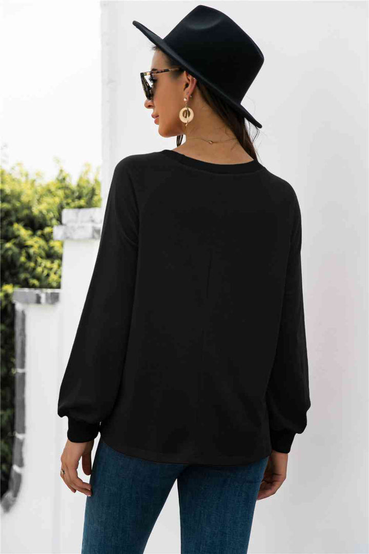 Round Neck Raglan Sleeve Sweatshirt |1mrk.com