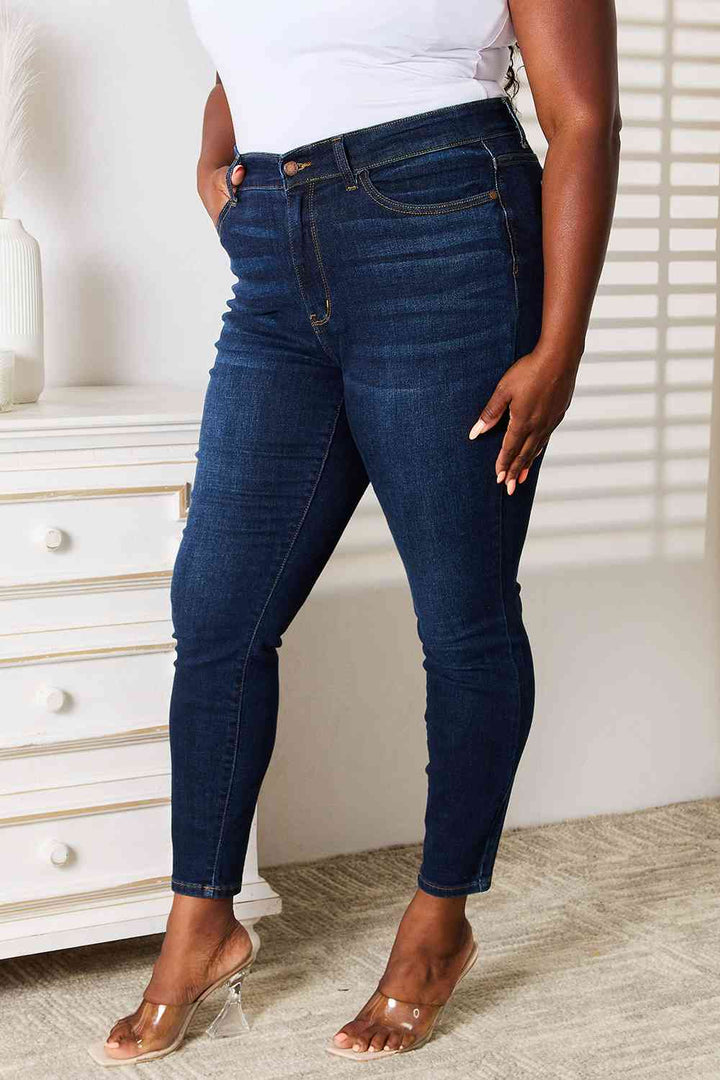 Judy Blue Full Size Skinny Jeans with Pockets | 1mrk.com