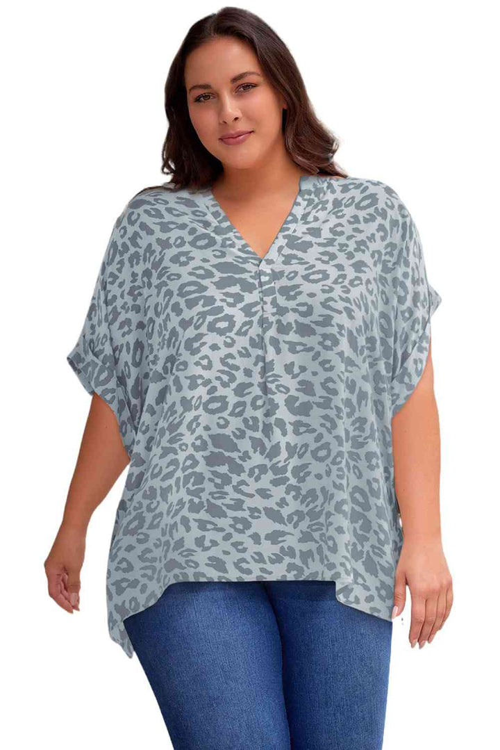 Plus Size Printed Notched Neck Half Sleeve Top | 1mrk.com