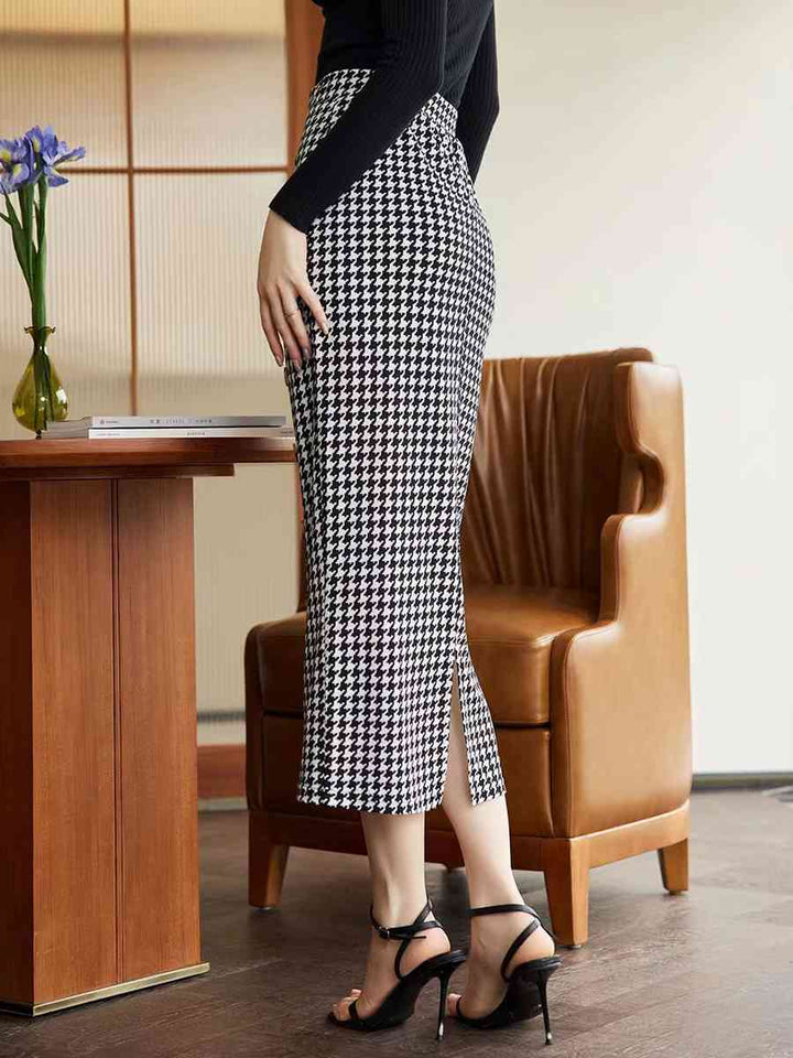 Houndstooth Decorative Button Slit Midi Skirt |1mrk.com