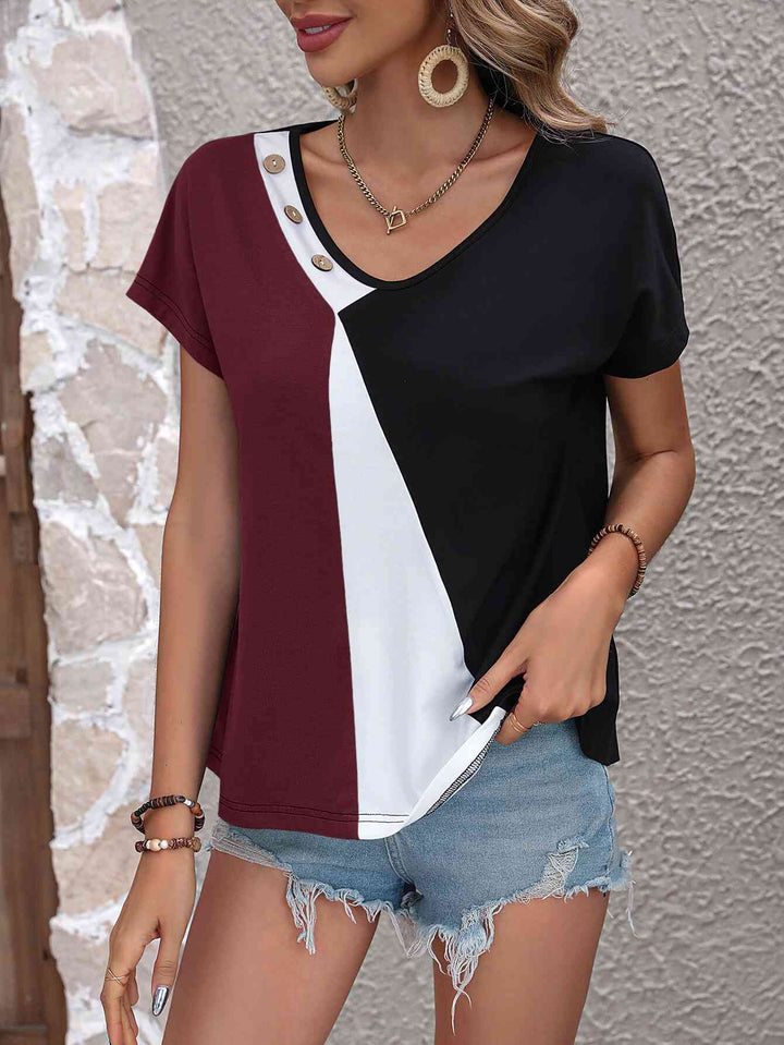 Color Block Decorative Button V-Neck Tee | 1mrk.com