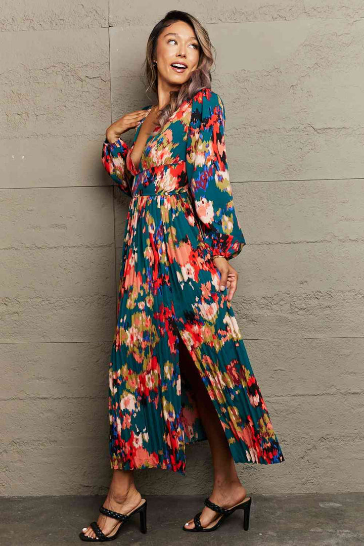 Printed Deep V Slit Pleated Dress |1mrk.com