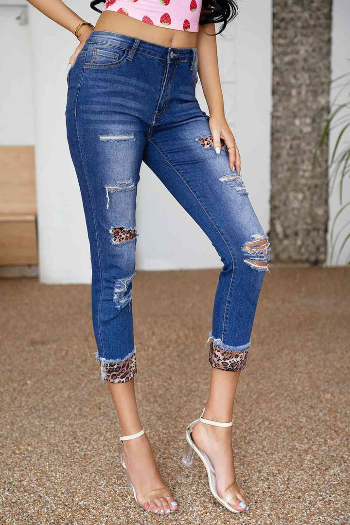 Baeful Leopard Patch Distressed Cropped Jeans | 1mrk.com