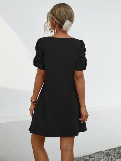 Chain Notched Short Sleeve Dress |1mrk.com