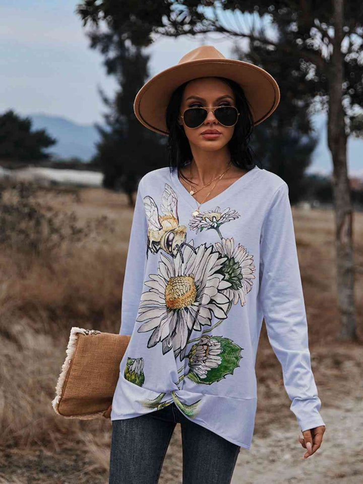 Floral Print Twisted V-Neck Long Sleeve Tee | 1mrk.com