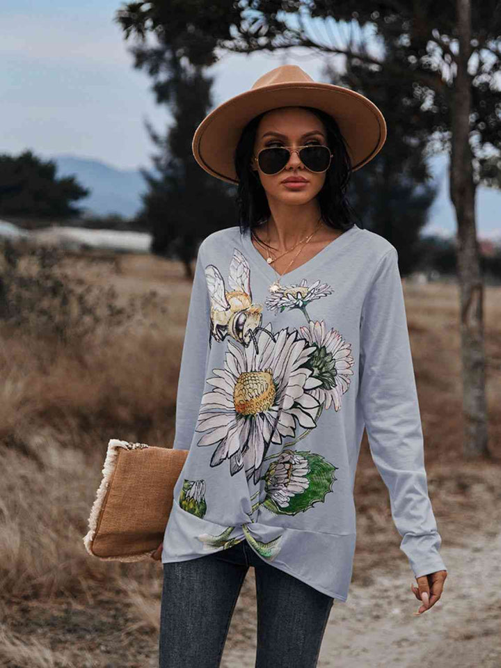 Floral Print Twisted V-Neck Long Sleeve Tee | 1mrk.com