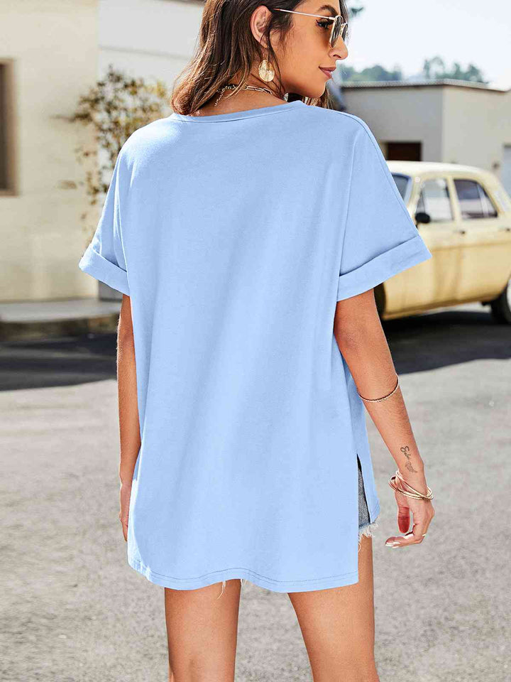 High-Low Side Slit V-Neck Tee | 1mrk.com