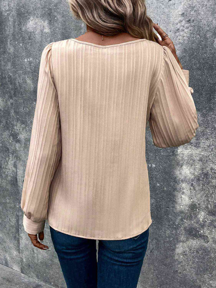 Buttoned Ribbed Puff Sleeve Top | 1mrk.com