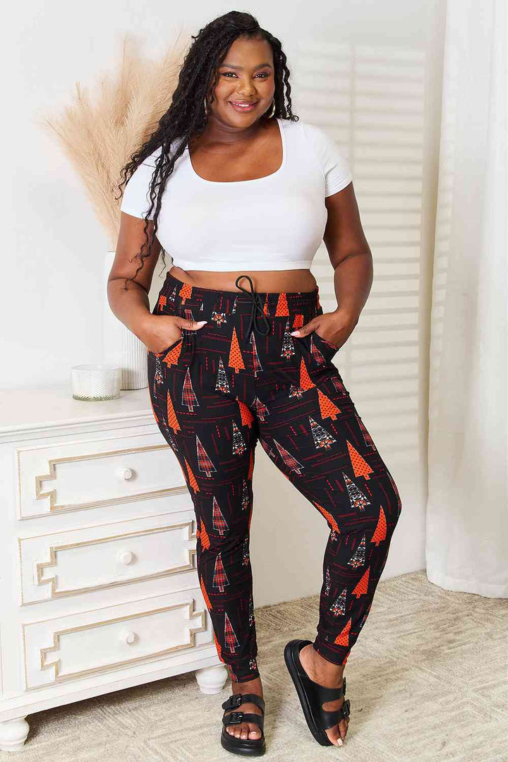 Leggings Depot Full Size Holiday Tree Print Joggers |1mrk.com