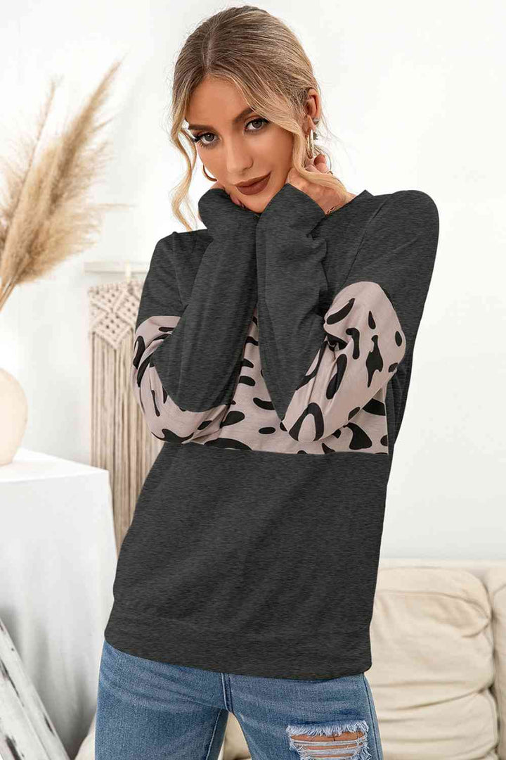 Contrast Leopard Crewneck Sweatshirt | 1mrk.com