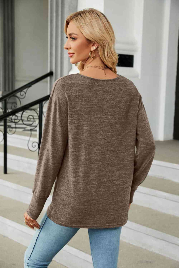 V-Neck Long Sleeve T-Shirt | 1mrk.com