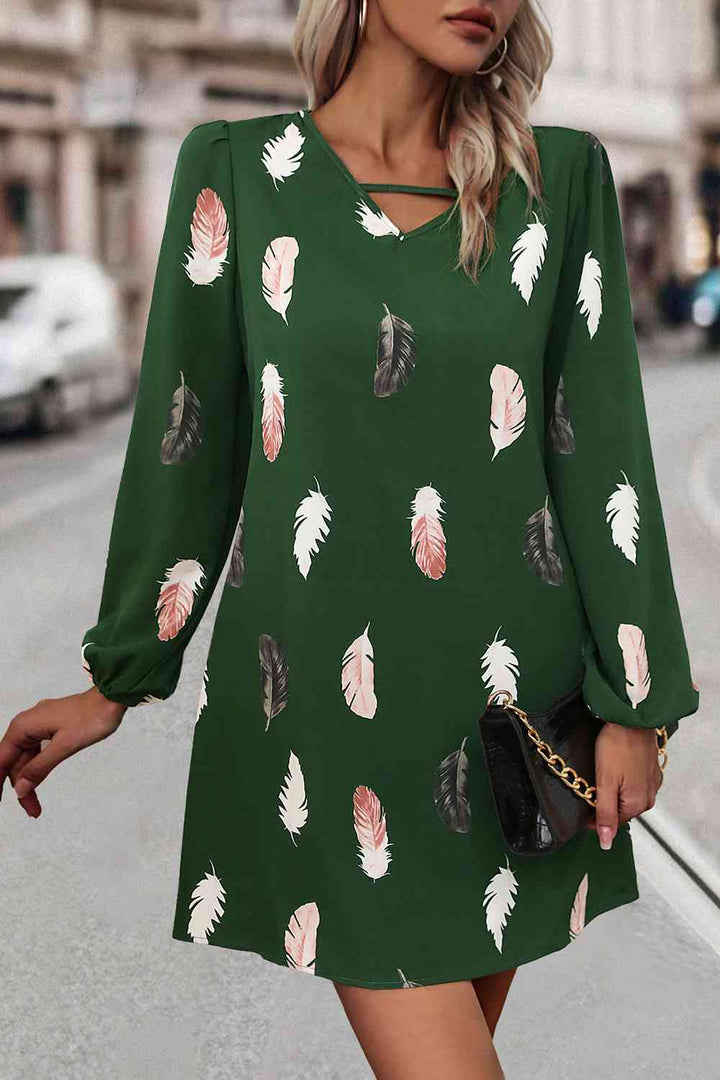 Feather Print V-Neck Dress |1mrk.com