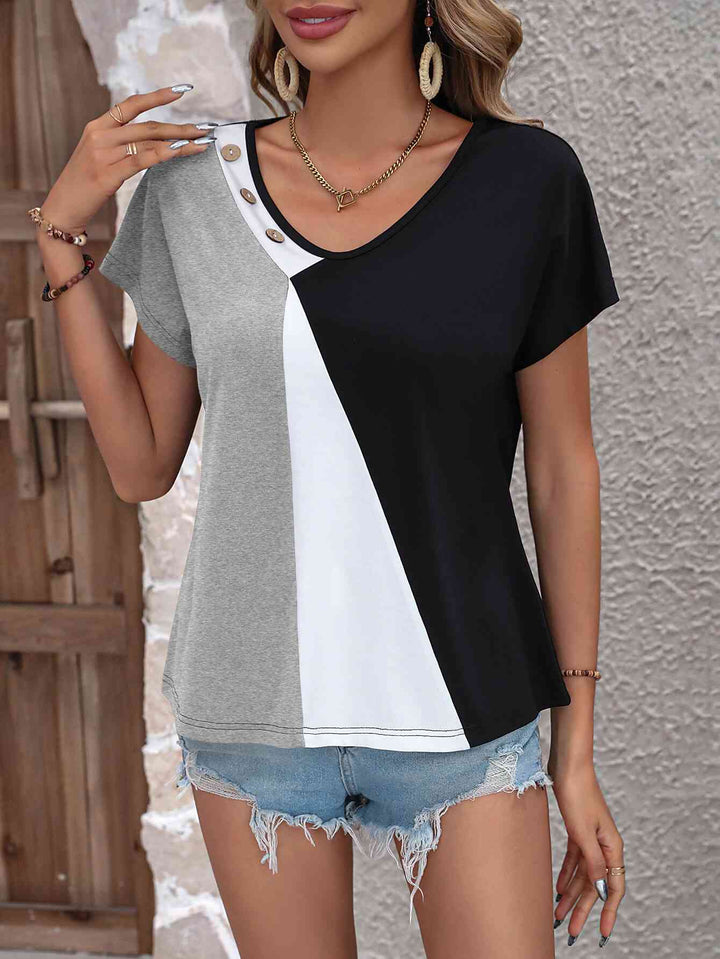 Color Block Decorative Button V-Neck Tee | 1mrk.com