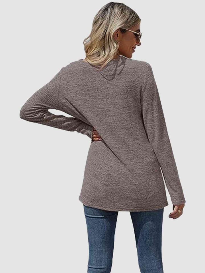 Lace Detail V-Neck Long Sleeve Top | 1mrk.com