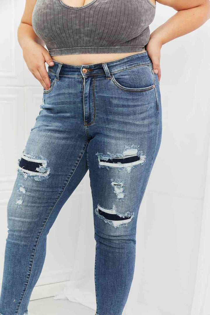 Judy Blue Dahlia Full Size Distressed Patch Jeans | 1mrk.com
