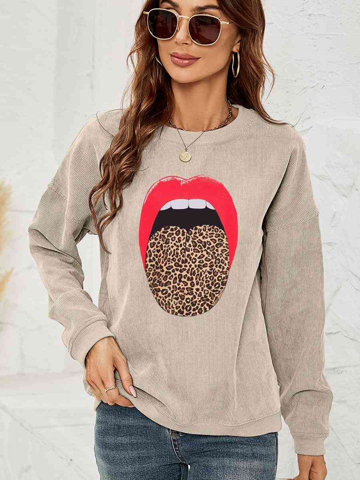 Round Neck Dropped Shoulder MAMA Graphic Sweatshirt | 1mrk.com