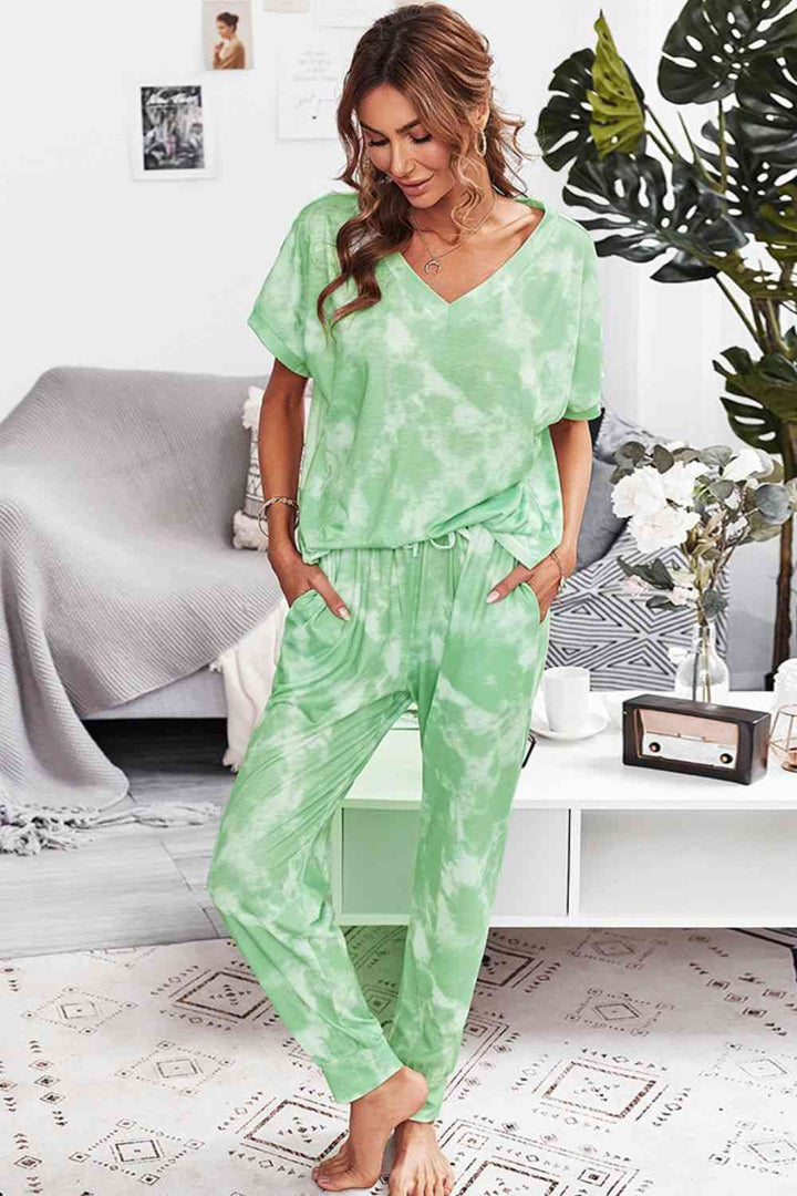 Tie-Dye V-Neck Tee and Joggers Lounge Set | 1mrk.com