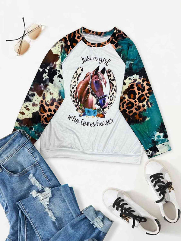 Plus Size Round Neck Long Sleeve Horse Graphic T-Shirt | 1mrk.com