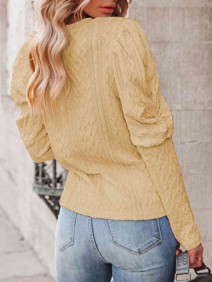 Round Neck Puff Sleeve Knit Top | 1mrk.com