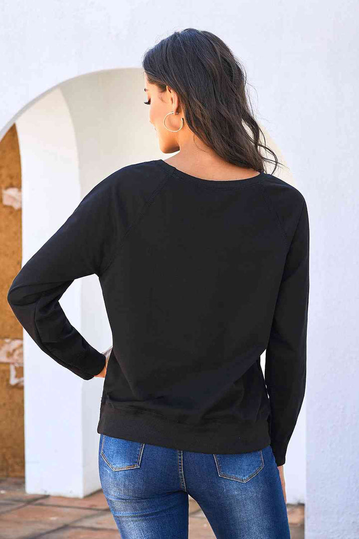 Round Neck Raglan Sleeve Exposed Seam Sweatshirt |1mrk.com