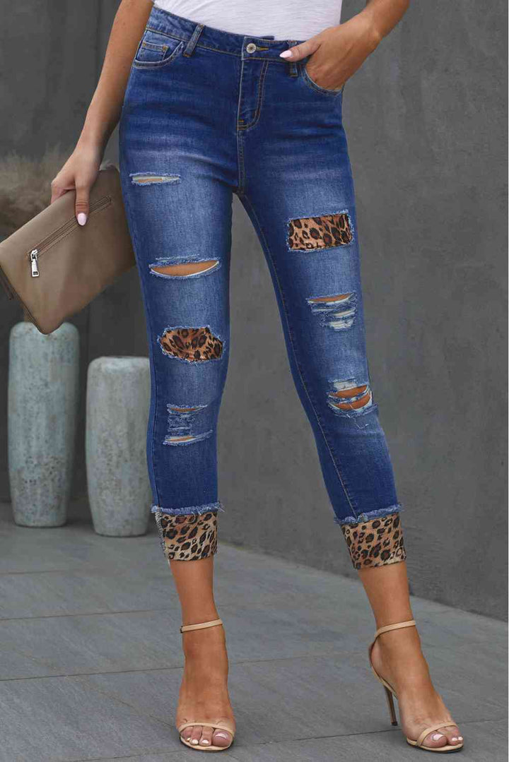 Baeful Leopard Patch Distressed Cropped Jeans | 1mrk.com