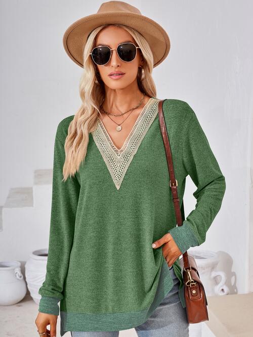 Crochet Contrast V-Neck Long Sleeve Slit T-Shirt | 1mrk.com