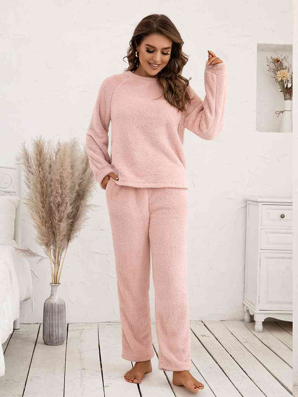 Teddy Long Sleeve Top and Pants Lounge Set | 1mrk.com