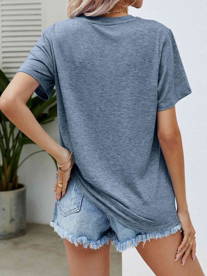 I DO CRAFTS Round Neck T-Shirt | 1mrk.com