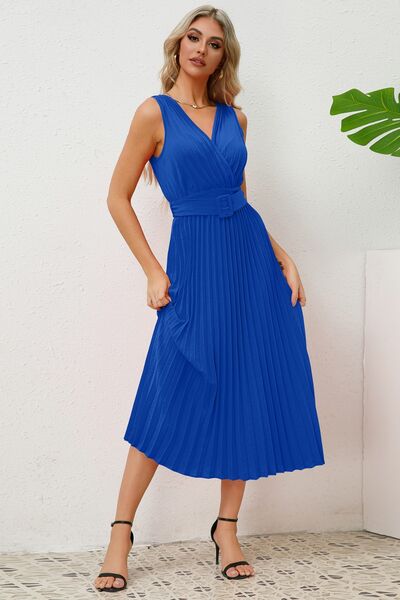 Surplice Sleeveless Midi Pleated Dress |1mrk.com