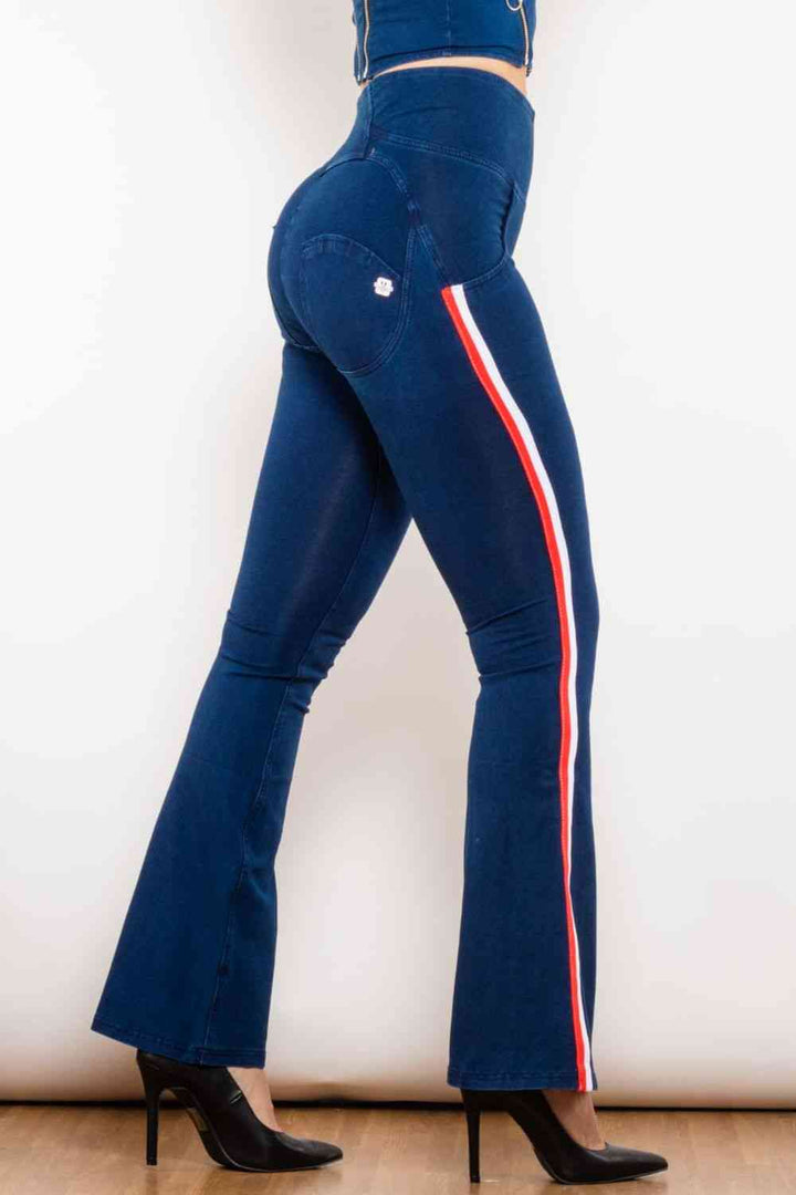 Side Stripe Zip Closure Bootcut Jeans | 1mrk.com