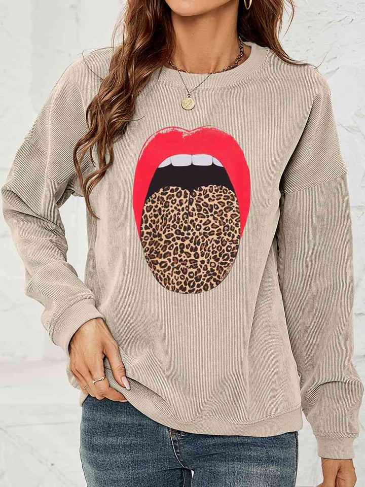 Round Neck Dropped Shoulder MAMA Graphic Sweatshirt | 1mrk.com