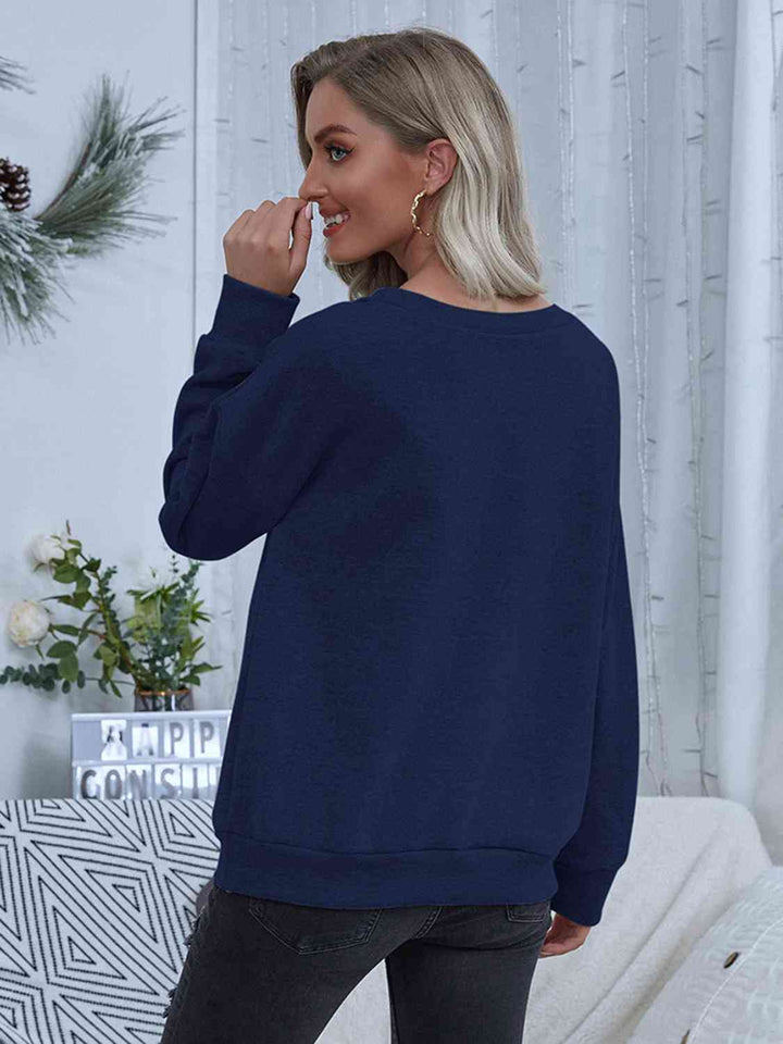 Lip Graphic Round Neck Sweatshirt | 1mrk.com