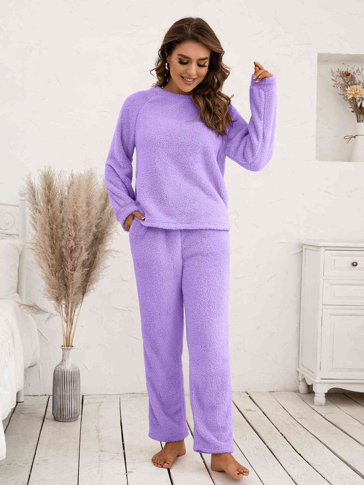 Teddy Long Sleeve Top and Pants Lounge Set | 1mrk.com