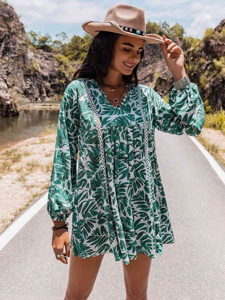 Long Sleeve V-Neck Mini Dress |1mrk.com