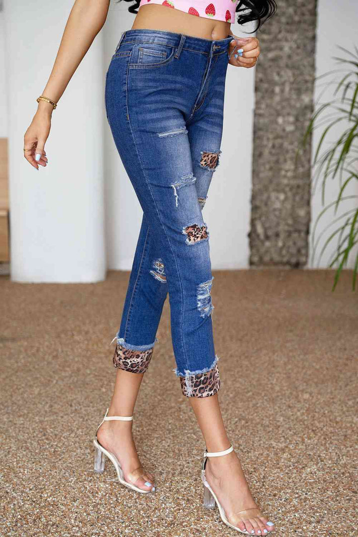 Baeful Leopard Patch Distressed Cropped Jeans | 1mrk.com