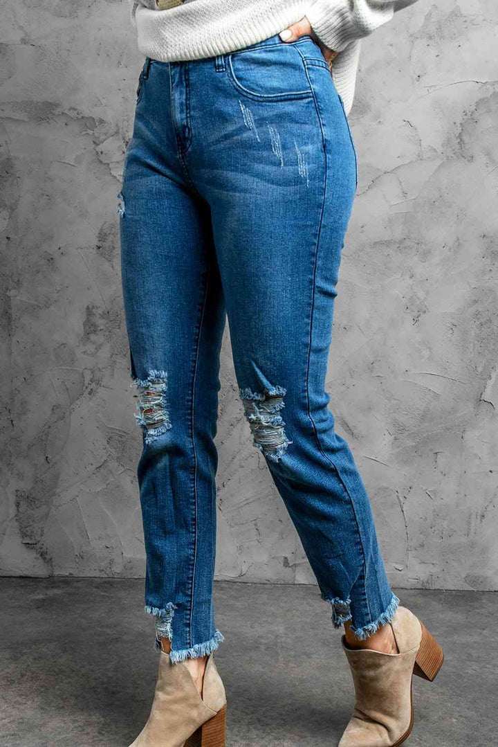 Stylish Distressed Cropped Jeans | 1mrk.com