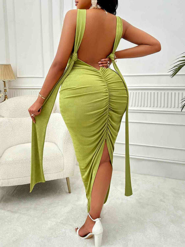 Plus Size Backless Ruched Dress | 1mrk.com