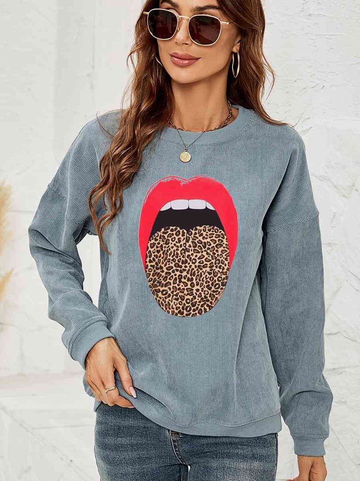 Round Neck Dropped Shoulder MAMA Graphic Sweatshirt | 1mrk.com