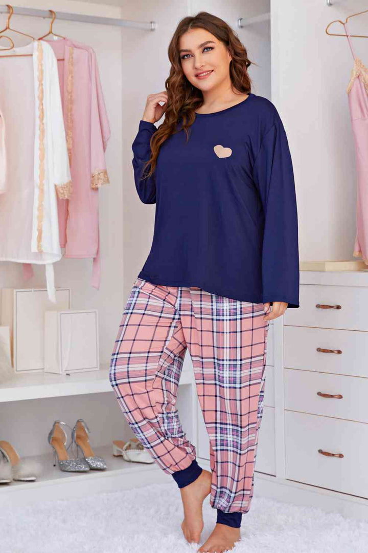 Plus Size Heart Graphic Top and Plaid Joggers Lounge Set | 1mrk.com