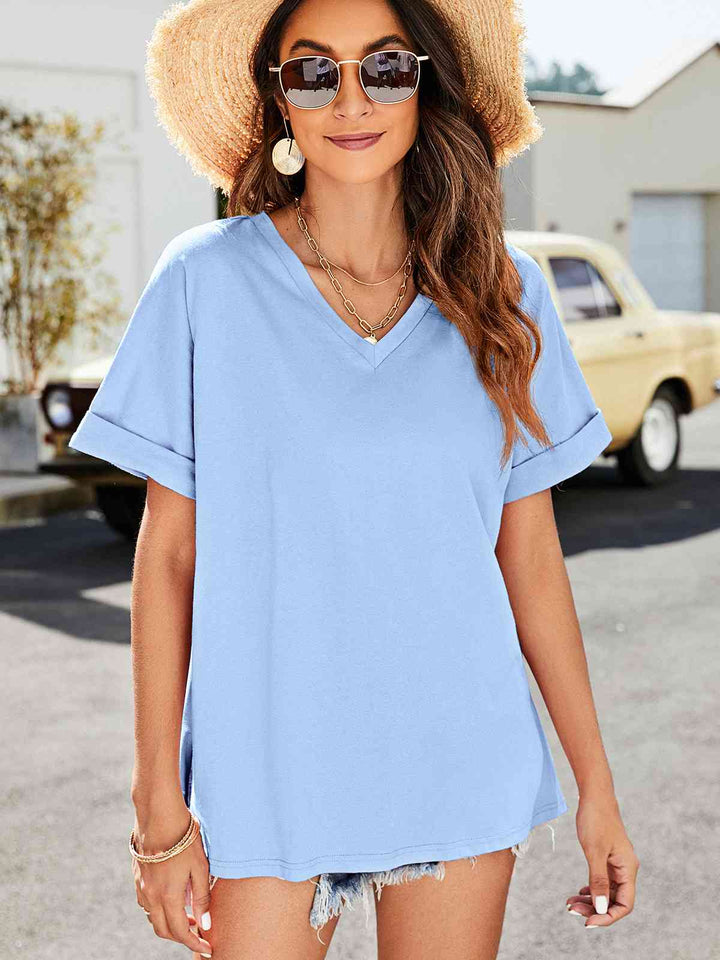 High-Low Side Slit V-Neck Tee | 1mrk.com