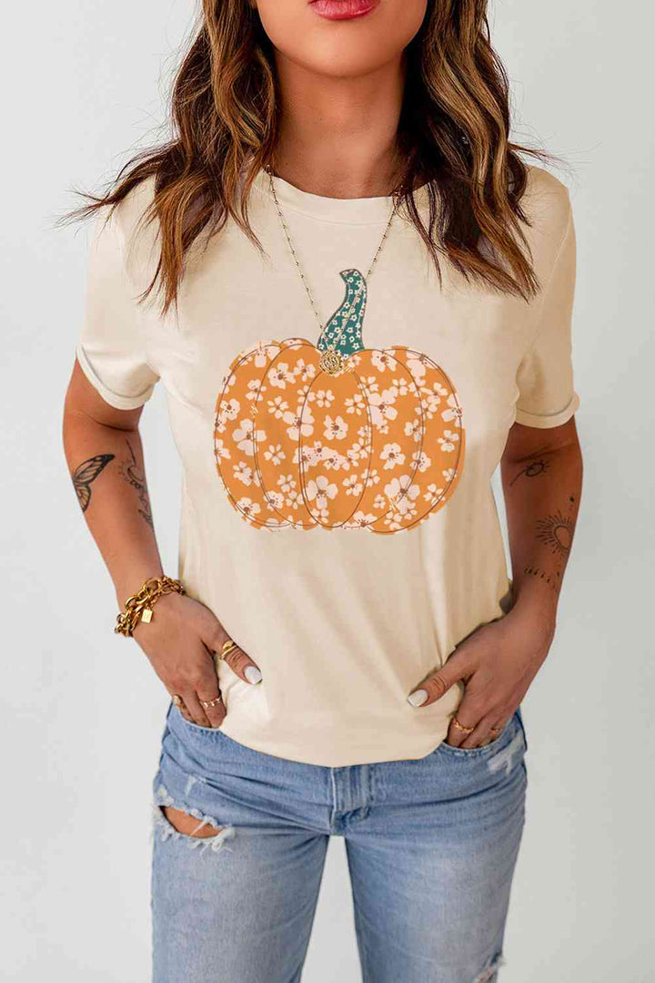 Pumpkin Graphic Round Neck Cuffed T-Shirt | 1mrk.com