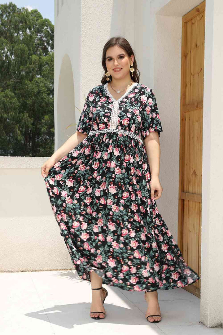 Plus Size Floral V-Neck Maxi Dress |1mrk.com