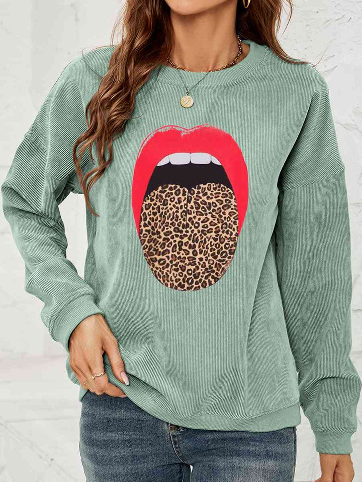 Round Neck Dropped Shoulder MAMA Graphic Sweatshirt | 1mrk.com