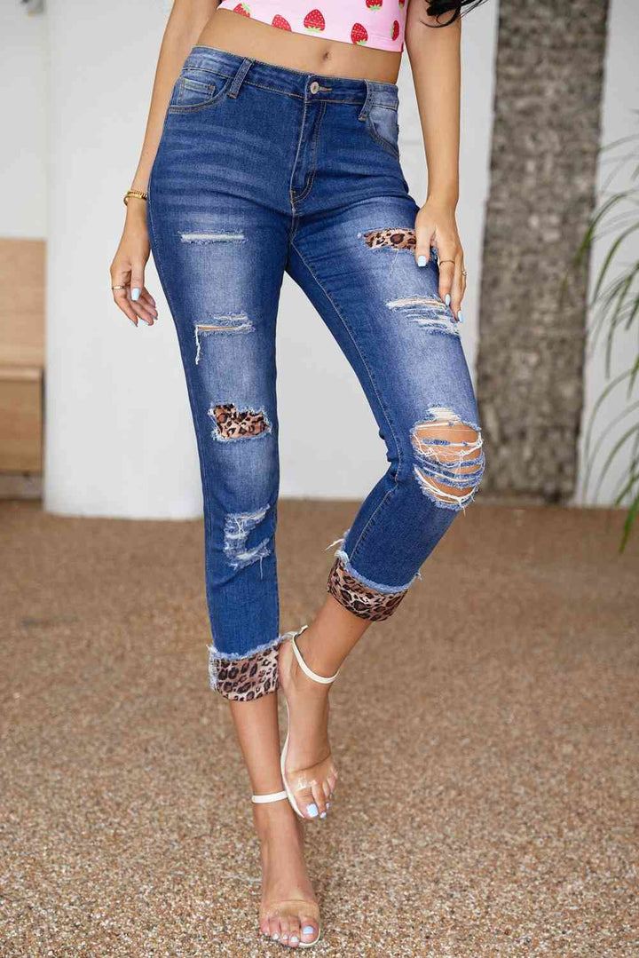 Baeful Leopard Patch Distressed Cropped Jeans | 1mrk.com