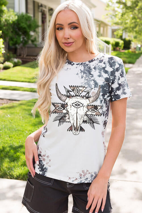 Bull Graphic Round Neck Short Sleeve T-Shirt | 1mrk.com